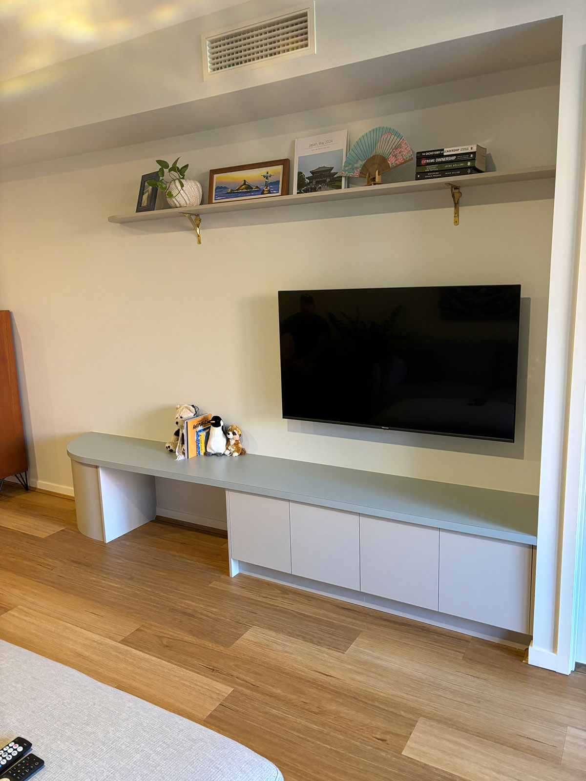 TV Unit